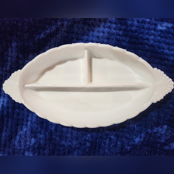 Fenton Vintage Hobnail Milk Glass Relish Dish - Picture 2 of 8